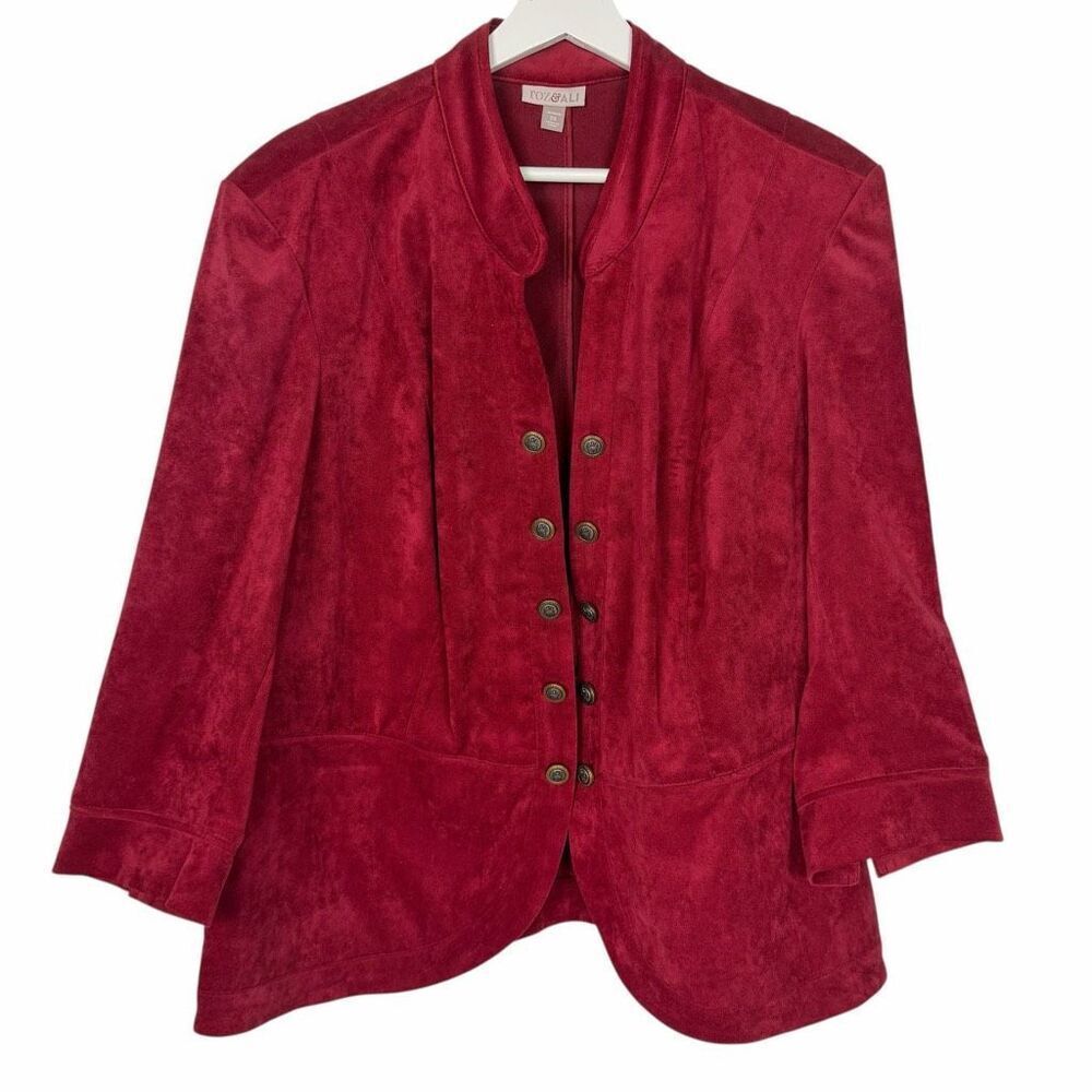 Roz & Ali 2X Lightweight Jacket Button Detail